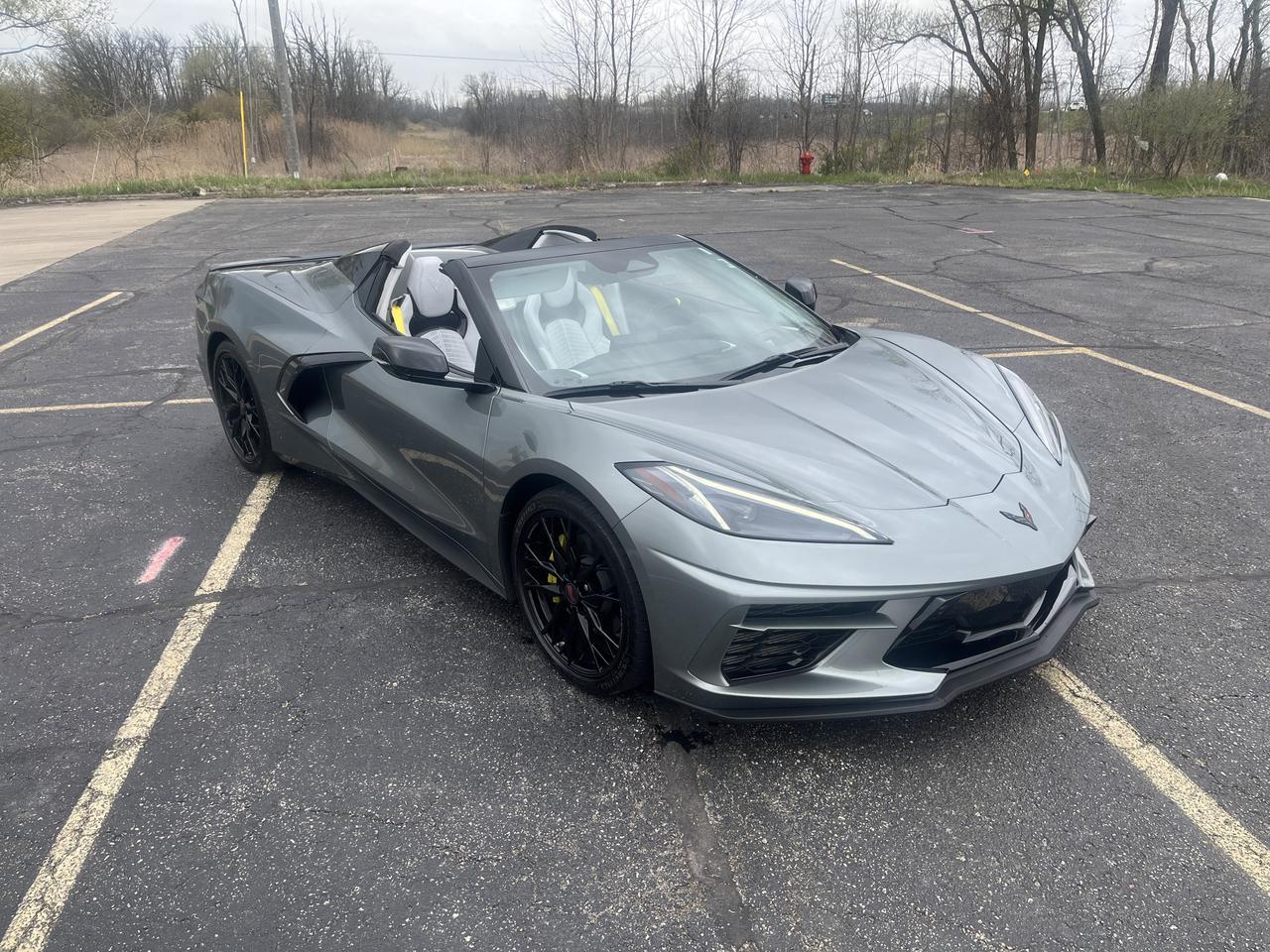 2024 Chevrolet Corvette 3LT Conv w/20s CarbonFlashRoof PerformanceExhaust YellowCalipers LotsOfOtherOptions Saukville WI
