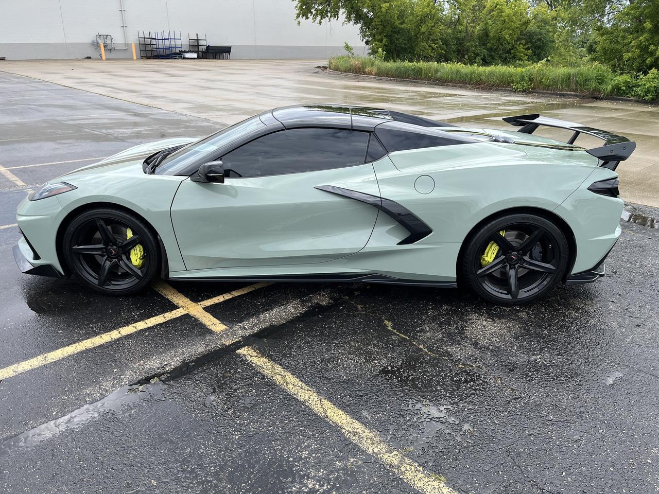 2024 Chevrolet Corvette 3LT Z51 Conv w/FrontLiftWithMemory CarbonFlashRoof 20sBlackWheels
