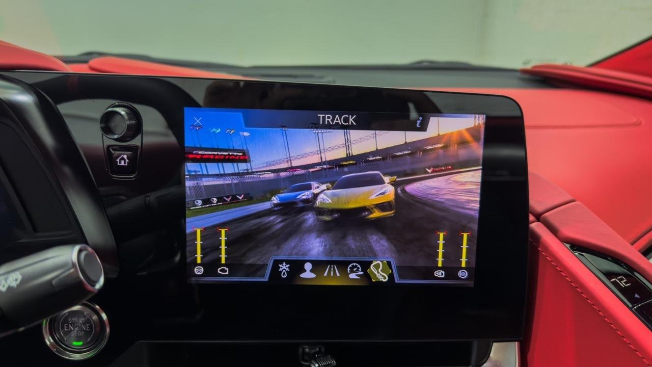 2024 Chevrolet Corvette Stingray Premium Conv 3LT w/ Z51 Performance Package Tallmadge OH