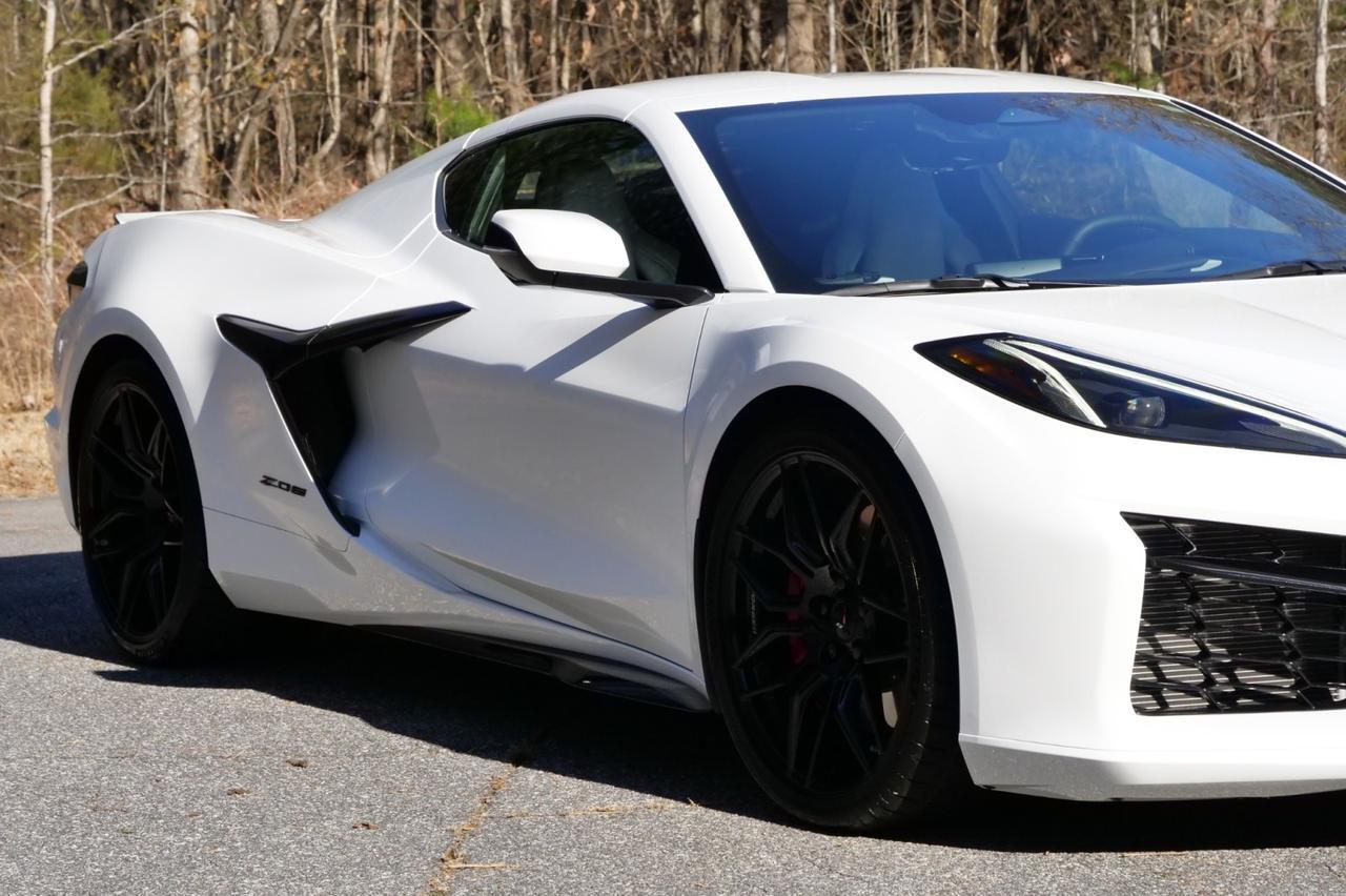 2024 Chevrolet Corvette Z06 2LZ / Front Lift Adjust / 5.5L V8! Lincolnton NC