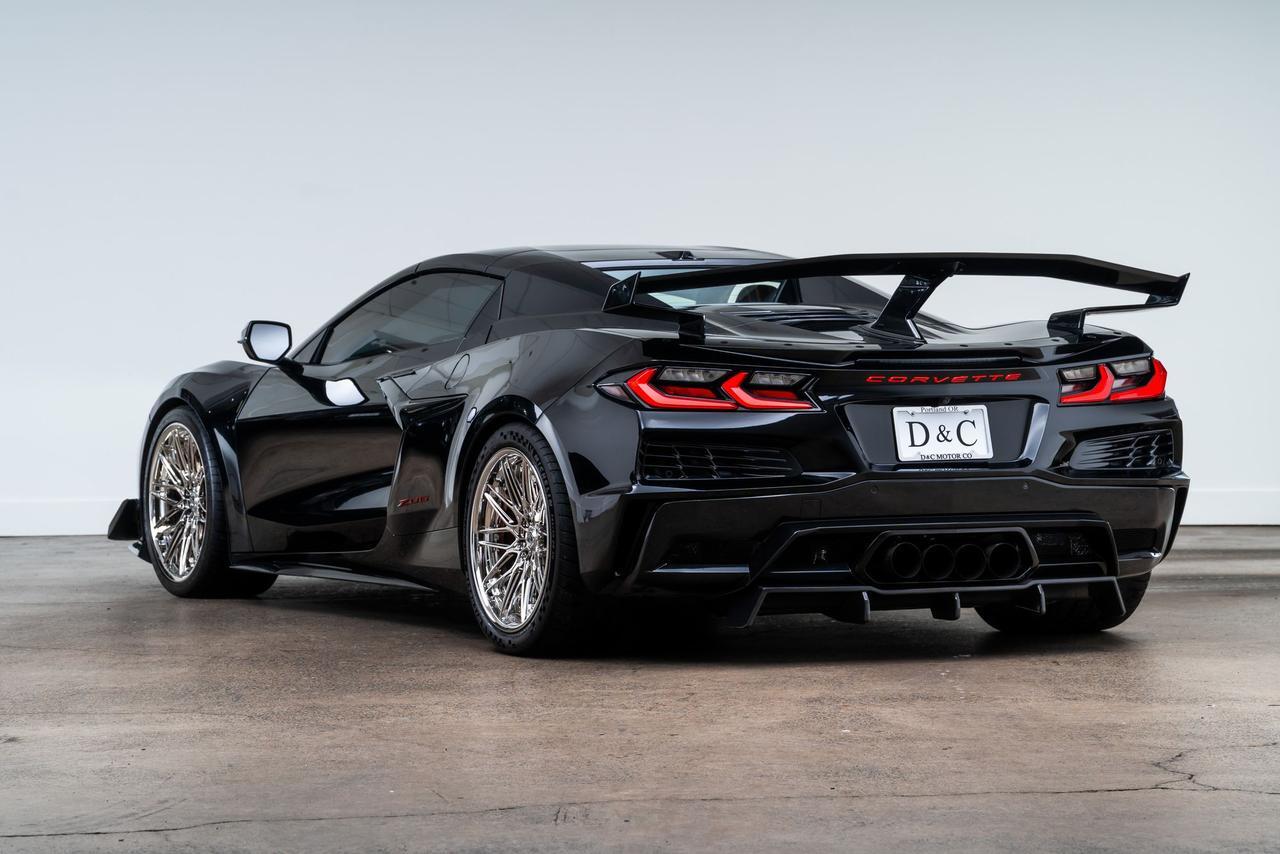2024 Chevrolet Corvette Z06 Z07 Front Carbon Aero Kit / Vaulvetronics Full Tit Portland OR