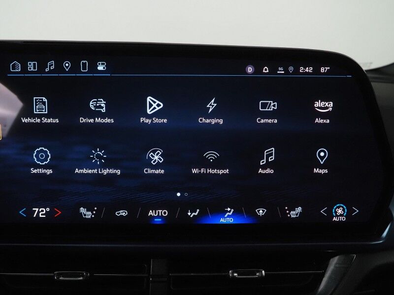 2024 Chevrolet Equinox EV 2LT *NAVIGATION, ADAPTIVE CRUISE, SAFETY ALERTS, COLOR TOUCHSCREEN, 360 VIEW CAMERAS, HEATED SEATS/STEERING, REMOTE START, POWER LIFTGATE, 19 INCH WHEELS Round Rock TX