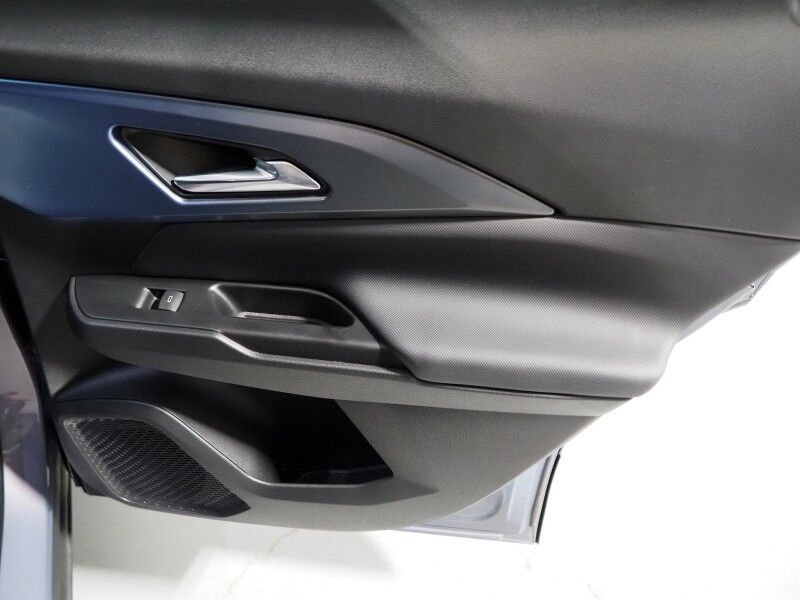 2024 Chevrolet Equinox EV 2LT *NAVIGATION, ADAPTIVE CRUISE, SAFETY ALERTS, COLOR TOUCHSCREEN, 360 VIEW CAMERAS, HEATED SEATS/STEERING, REMOTE START, POWER LIFTGATE, 19 INCH WHEELS Round Rock TX