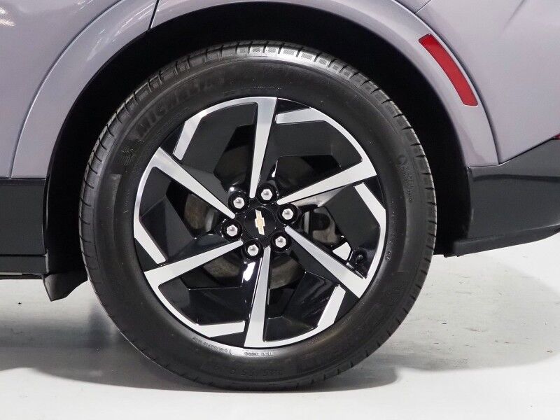 2024 Chevrolet Equinox EV 2LT *NAVIGATION, ADAPTIVE CRUISE, SAFETY ALERTS, COLOR TOUCHSCREEN, 360 VIEW CAMERAS, HEATED SEATS/STEERING, REMOTE START, POWER LIFTGATE, 19 INCH WHEELS Round Rock TX