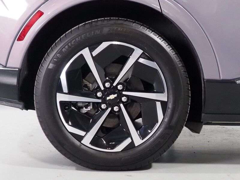 2024 Chevrolet Equinox EV 2LT *NAVIGATION, ADAPTIVE CRUISE, SAFETY ALERTS, COLOR TOUCHSCREEN, 360 VIEW CAMERAS, HEATED SEATS/STEERING, REMOTE START, POWER LIFTGATE, 19 INCH WHEELS Round Rock TX