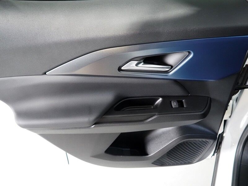 2024 Chevrolet Equinox EV 2LT *NAVIGATION, ADAPTIVE CRUISE, SAFETY ALERTS, COLOR TOUCHSCREEN, 360 VIEW CAMERAS, HEATED SEATS/STEERING, REMOTE START, POWER LIFTGATE, 19 INCH WHEELS Round Rock TX