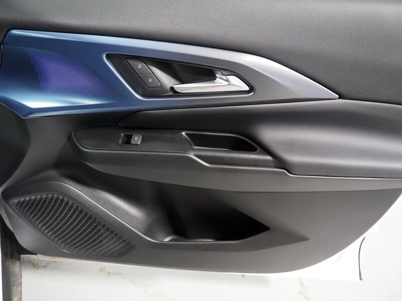 2024 Chevrolet Equinox EV 2LT *NAVIGATION, ADAPTIVE CRUISE, SAFETY ALERTS, COLOR TOUCHSCREEN, 360 VIEW CAMERAS, HEATED SEATS/STEERING, REMOTE START, POWER LIFTGATE, 19 INCH WHEELS Round Rock TX