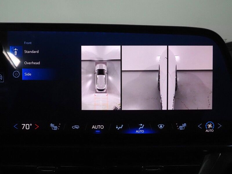 2024 Chevrolet Equinox EV 2LT *NAVIGATION, ADAPTIVE CRUISE, SAFETY ALERTS, COLOR TOUCHSCREEN, 360 VIEW CAMERAS, HEATED SEATS/STEERING, REMOTE START, POWER LIFTGATE, 19 INCH WHEELS Round Rock TX