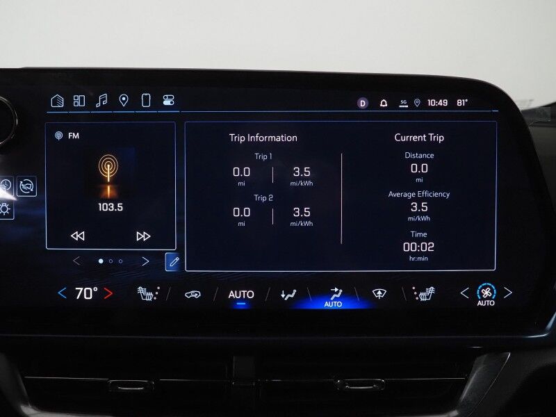 2024 Chevrolet Equinox EV 2LT *NAVIGATION, ADAPTIVE CRUISE, SAFETY ALERTS, COLOR TOUCHSCREEN, 360 VIEW CAMERAS, HEATED SEATS/STEERING, REMOTE START, POWER LIFTGATE, 19 INCH WHEELS Round Rock TX