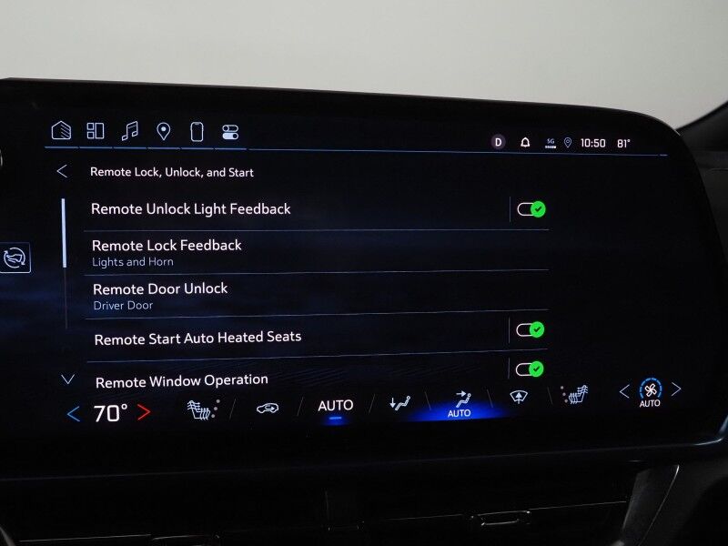 2024 Chevrolet Equinox EV 2LT *NAVIGATION, ADAPTIVE CRUISE, SAFETY ALERTS, COLOR TOUCHSCREEN, 360 VIEW CAMERAS, HEATED SEATS/STEERING, REMOTE START, POWER LIFTGATE, 19 INCH WHEELS Round Rock TX