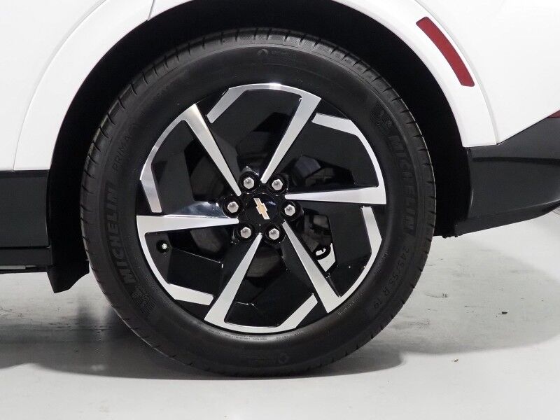 2024 Chevrolet Equinox EV 2LT *NAVIGATION, ADAPTIVE CRUISE, SAFETY ALERTS, COLOR TOUCHSCREEN, 360 VIEW CAMERAS, HEATED SEATS/STEERING, REMOTE START, POWER LIFTGATE, 19 INCH WHEELS Round Rock TX