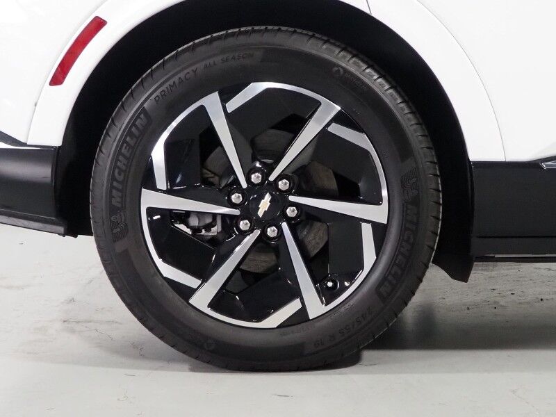 2024 Chevrolet Equinox EV 2LT *NAVIGATION, ADAPTIVE CRUISE, SAFETY ALERTS, COLOR TOUCHSCREEN, 360 VIEW CAMERAS, HEATED SEATS/STEERING, REMOTE START, POWER LIFTGATE, 19 INCH WHEELS Round Rock TX