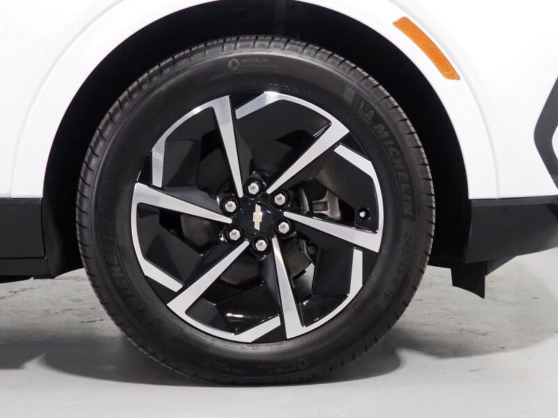 2024 Chevrolet Equinox EV 2LT *NAVIGATION, ADAPTIVE CRUISE, SAFETY ALERTS, COLOR TOUCHSCREEN, 360 VIEW CAMERAS, HEATED SEATS/STEERING, REMOTE START, POWER LIFTGATE, 19 INCH WHEELS Round Rock TX