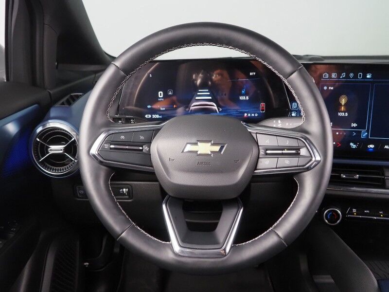 2024 Chevrolet Equinox EV 2LT *NAVIGATION, ADAPTIVE CRUISE, SAFETY ALERTS, COLOR TOUCHSCREEN, 360 VIEW CAMERAS, HEATED SEATS/STEERING, REMOTE START, POWER LIFTGATE, 19 INCH WHEELS Round Rock TX