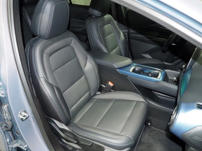 2024 Chevrolet Equinox EV 2LT *NAVIGATION, ADAPTIVE CRUISE, SAFETY ALERTS, COLOR TOUCHSCREEN, 360 VIEW CAMERAS, HEATED SEATS/STEERING, REMOTE START, POWER LIFTGATE, 19 INCH WHEELS