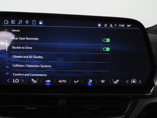 2024 Chevrolet Equinox EV 2RS *NAVIGATION, ADAPTIVE CRUISE, SAFETY ALERTS, COLOR TOUCHSCREEN, 360 VIEW CAMERAS, HEATED SEATS/STEERING, REMOTE START, POWER LIFTGATE, 21 INCH WHEELS Round Rock TX