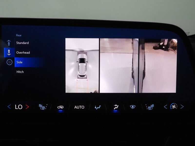 2024 Chevrolet Equinox EV 2RS *NAVIGATION, ADAPTIVE CRUISE, SAFETY ALERTS, COLOR TOUCHSCREEN, 360 VIEW CAMERAS, HEATED SEATS/STEERING, REMOTE START, POWER LIFTGATE, 21 INCH WHEELS Round Rock TX