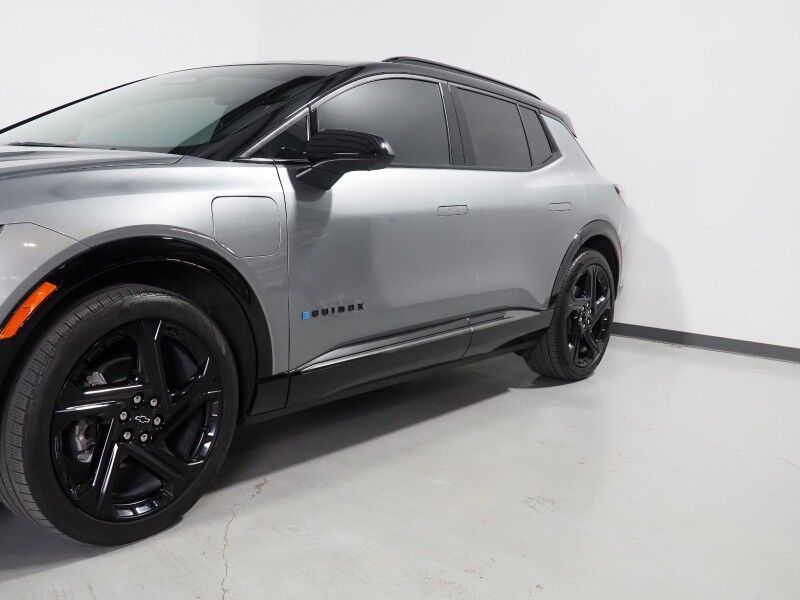 2024 Chevrolet Equinox EV 2RS *NAVIGATION, ADAPTIVE CRUISE, SAFETY ALERTS, COLOR TOUCHSCREEN, 360 VIEW CAMERAS, HEATED SEATS/STEERING, REMOTE START, POWER LIFTGATE, 21 INCH WHEELS Round Rock TX