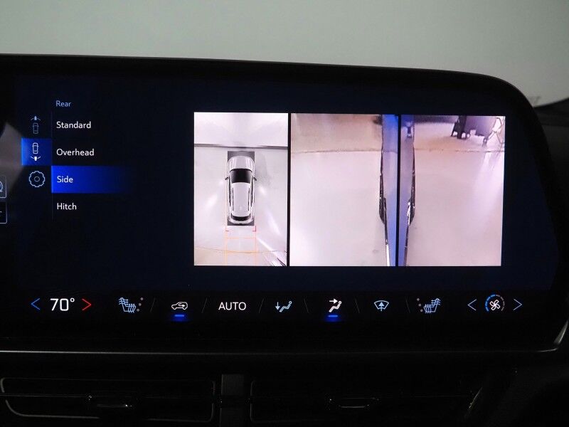2024 Chevrolet Equinox EV 2RS *NAVIGATION, ADAPTIVE CRUISE, SAFETY ALERTS, COLOR TOUCHSCREEN, 360 VIEW CAMERAS, HEATED SEATS/STEERING, REMOTE START, POWER LIFTGATE, 21 INCH WHEELS Round Rock TX