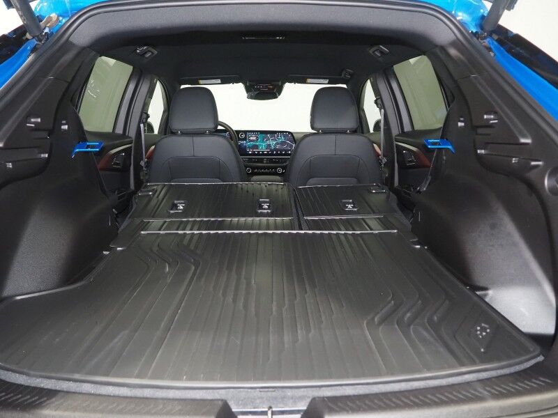 2024 Chevrolet Equinox EV 2RS *NAVIGATION, ADAPTIVE CRUISE, SAFETY ALERTS, COLOR TOUCHSCREEN, 360 VIEW CAMERAS, HEATED SEATS/STEERING, REMOTE START, POWER LIFTGATE, 21 INCH WHEELS Round Rock TX
