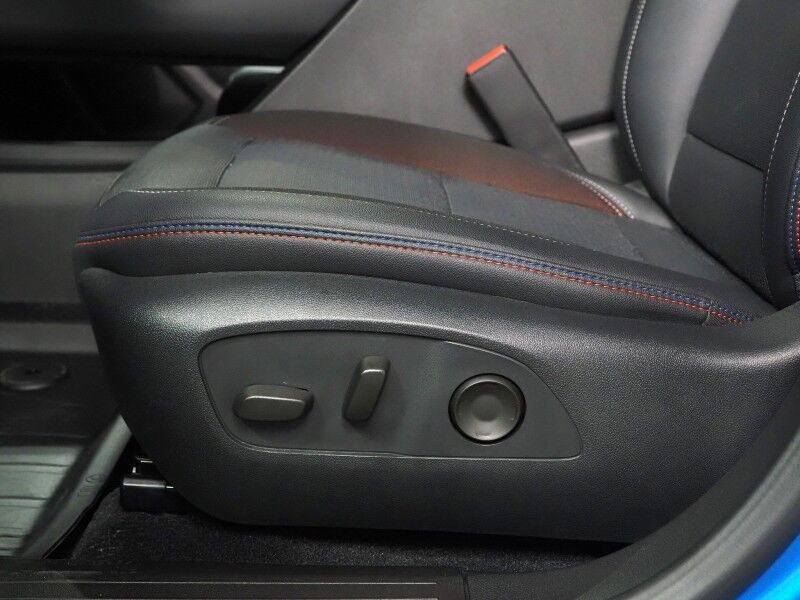 2024 Chevrolet Equinox EV 2RS *NAVIGATION, ADAPTIVE CRUISE, SAFETY ALERTS, COLOR TOUCHSCREEN, 360 VIEW CAMERAS, HEATED SEATS/STEERING, REMOTE START, POWER LIFTGATE, 21 INCH WHEELS Round Rock TX