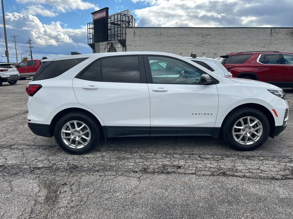 2024 Chevrolet Equinox LS Akron