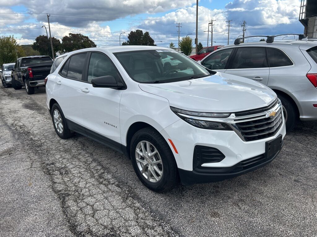 2024 Chevrolet Equinox LS Akron
