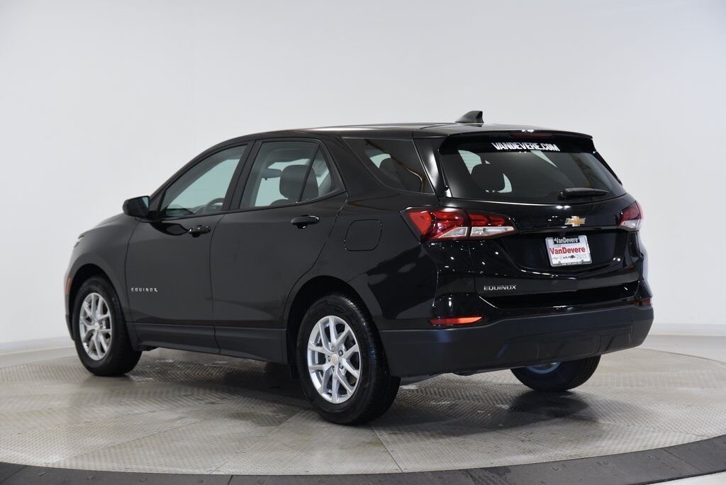 2024 Chevrolet Equinox LS Akron