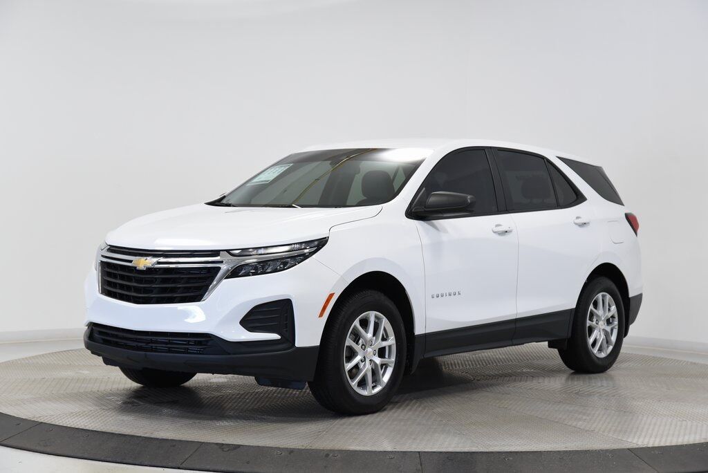 2024 Chevrolet Equinox LS Akron OH