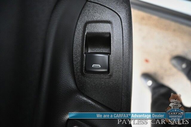 2024 Chevrolet Equinox LT / AWD / Auto Start / Driver Confidence II / Power & Heated Cloth Seats / Lane Depart & Blind Spot / Forward Collision Warning / Apple CarPlay & Android Auto / Back Up Cam / Keyless Entry & Start / 30 MPG / 1-Owner Anchorage AK