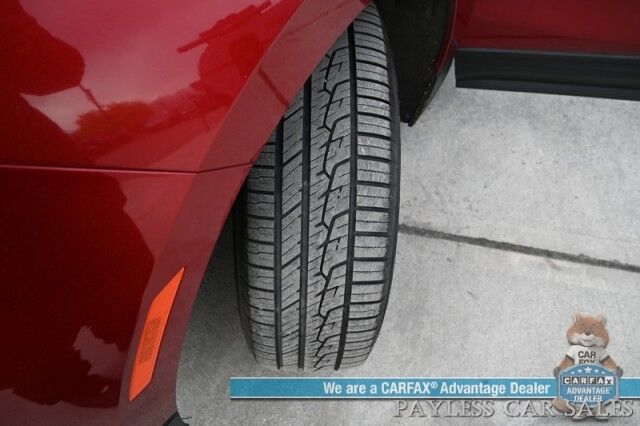 2024 Chevrolet Equinox LT / AWD / Auto Start / Driver Confidence II / Power & Heated Cloth Seats / Lane Depart & Blind Spot / Forward Collision Warning / Apple CarPlay & Android Auto / Back Up Cam / Keyless Entry & Start / 30 MPG / 1-Owner Anchorage AK