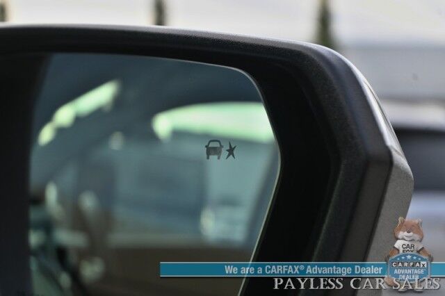 2024 Chevrolet Equinox LT / AWD / Auto Start / Driver Confidence II / Power & Heated Cloth Seats / Lane Departure & Blind Spot Alert / Forward Collision Warning / Apple CarPlay & Android Auto / Back Up Camera / 30 MPG / 1-Owner Wasilla AK