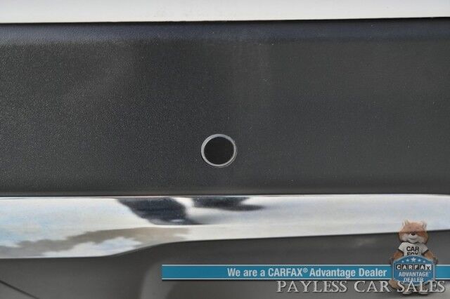 2024 Chevrolet Equinox LT / AWD / Auto Start / Driver Confidence II / Power & Heated Cloth Seats / Lane Departure & Blind Spot Alert / Forward Collision Warning / Apple CarPlay & Android Auto / Back Up Camera / 30 MPG / 1-Owner Anchorage AK