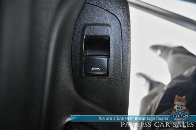 2024 Chevrolet Equinox LT / AWD / Auto Start / Driver Confidence II / Power & Heated Cloth Seats / Lane Departure & Blind Spot Alert / Forward Collision Warning / Apple CarPlay & Android Auto / Back Up Camera / 30 MPG / 1-Owner Wasilla AK