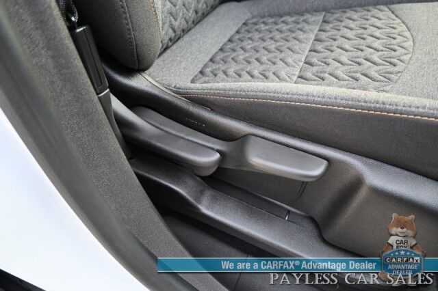 2024 Chevrolet Equinox LT / AWD / Auto Start / Driver Confidence II / Power & Heated Cloth Seats / Lane Departure & Blind Spot Alert / Forward Collision Warning / Apple CarPlay & Android Auto / Back Up Camera / 30 MPG / 1-Owner Anchorage AK