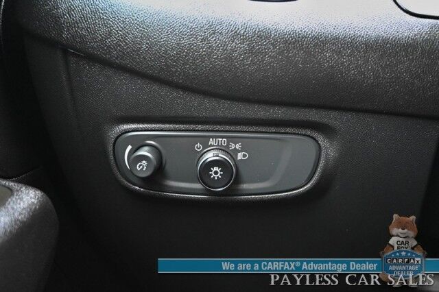 2024 Chevrolet Equinox LT / AWD / Auto Start / Driver Confidence II / Power & Heated Seats / Lane Departure & Blind Spot / Forward Collision Warning / Apple CarPlay & Android Auto / Back Up Camera / Keyless Entry & Start / 30 MPG / 1-Owner Anchorage AK