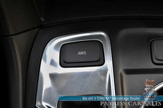 2024 Chevrolet Equinox LT / AWD / Auto Start / Power Premium Cloth Seats / Forward Collision Alert / Lane Departure & Blind Spot Alert / Apple CarPlay & Android Auto / USB & Aux Input / Back Up Camera / 1-Owner Anchorage AK