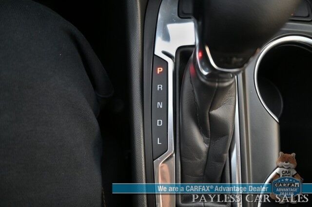 2024 Chevrolet Equinox LT / AWD / Auto Start / Power Premium Cloth Seats / Forward Collision Alert / Lane Departure & Blind Spot Alert / Apple CarPlay & Android Auto / USB & Aux Input / Back Up Camera / 1-Owner Anchorage AK