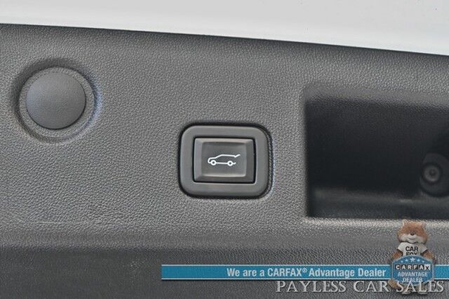 2024 Chevrolet Equinox LT / AWD / Auto Start / Power Premium Cloth Seats / Forward Collision Alert / Lane Departure & Blind Spot Alert / Apple CarPlay & Android Auto / USB & Aux Input / Back Up Camera / 1-Owner Anchorage AK