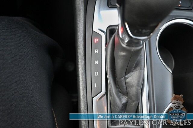 2024 Chevrolet Equinox LT / AWD / Auto Start / Power & Heated Cloth Seats / Lane Departure & Blind Spot Alert / Apple CarPlay & Android Auto / USB Input / Back Up Camera / Cruise Control / Keyless Entry & Start / 30 MPG / 1-Owner Anchorage AK