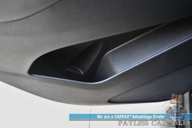 2024 Chevrolet Equinox LT / AWD / Auto Start / Power & Heated Seats / Lane Departure & Blind Spot Alert / Forward Collision Warning / Apple CarPlay & Android Auto / Back Up Camera / Keyless Entry & Start / 30 MPG / 1-Owner Anchorage AK
