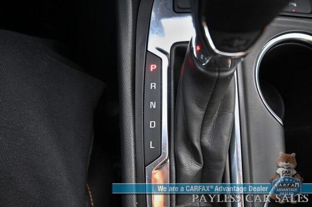 2024 Chevrolet Equinox LT / AWD / Auto Start / Power & Heated Seats / Lane Departure & Blind Spot Alert / Forward Collision Warning / Apple CarPlay & Android Auto / Back Up Camera / Keyless Entry & Start / 30 MPG / 1-Owner Anchorage AK