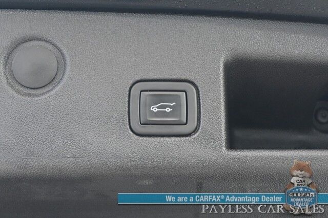 2024 Chevrolet Equinox LT / AWD / Auto Start / Power & Heated Seats / Lane Departure & Blind Spot Alert / Forward Collision Warning / Apple CarPlay & Android Auto / Back Up Camera / Keyless Entry & Start / 30 MPG / 1-Owner Anchorage AK