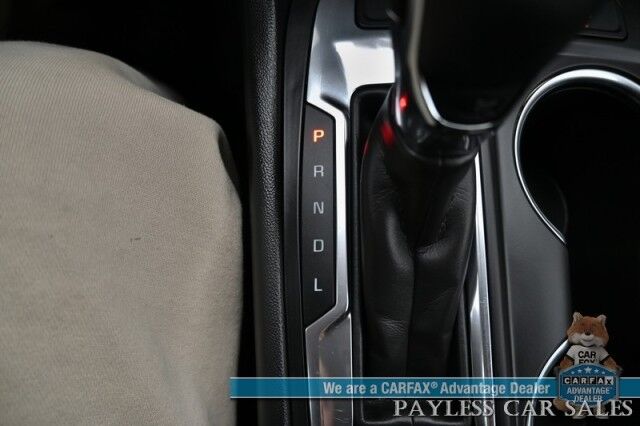 2024 Chevrolet Equinox LT / AWD / Auto Start / Power & Heated Seats / Lane Departure & Blind Spot Alert / Forward Collision Warning / Apple CarPlay & Android Auto / Back Up Camera / Keyless Entry & Start / 30 MPG / 1-Owner Anchorage AK