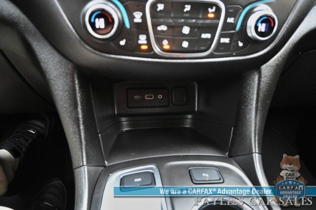 2024 Chevrolet Equinox LT / AWD / Auto Start / Power & Heated Seats / Lane Departure & Blind Spot Alert / Forward Collision Warning / Apple CarPlay & Android Auto / Back Up Camera / Keyless Entry & Start / 30 MPG / 1-Owner Anchorage AK