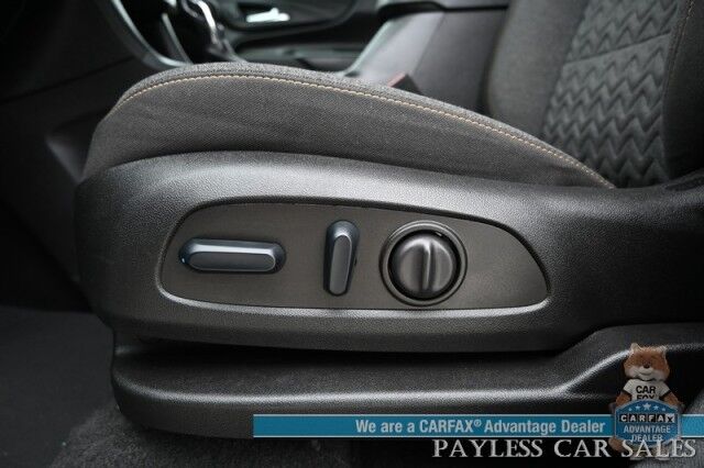 2024 Chevrolet Equinox LT / AWD / Auto Start / Power & Heated Seats / Lane Departure & Blind Spot Alert / Forward Collision Warning / Apple CarPlay & Android Auto / Back Up Camera / Keyless Entry & Start / 30 MPG / 1-Owner Anchorage AK