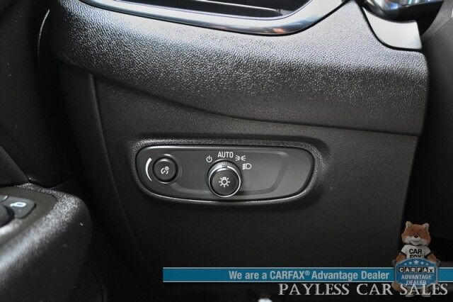 2024 Chevrolet Equinox LT / AWD / Auto Start / Power & Heated Seats / Lane Departure & Blind Spot Alert / Forward Collision Warning / Apple CarPlay & Android Auto / Back Up Camera / Keyless Entry & Start / 30 MPG / 1-Owner Anchorage AK