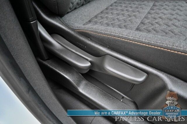 2024 Chevrolet Equinox LT / AWD / Auto Start / Power & Heated Seats / Lane Departure & Blind Spot Alert / Forward Collision Warning / Apple CarPlay & Android Auto / Back Up Camera / Keyless Entry & Start / 30 MPG / 1-Owner Anchorage AK