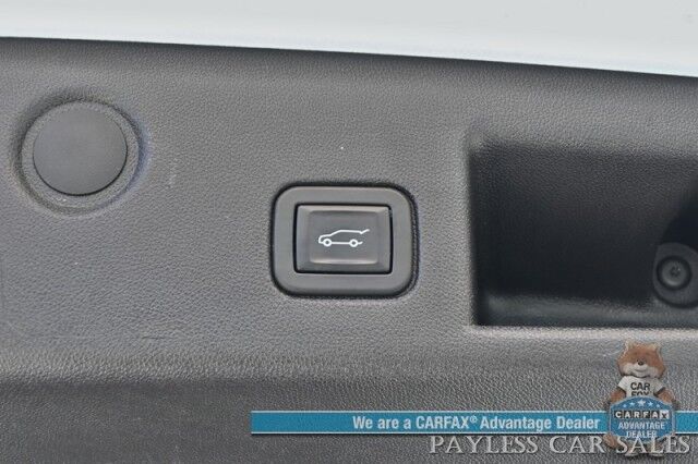 2024 Chevrolet Equinox LT / AWD / Power & Heated Seats / Lane Departure & Blind Spot Alert / Forward Collision Warning / Apple CarPlay & Android Auto / Back Up Camera / Keyless Entry & Start / Power Lift Gate / 30 MPG / 1-Owner Anchorage AK