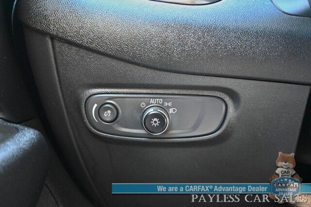 2024 Chevrolet Equinox LT / AWD / Power & Heated Seats / Lane Departure & Blind Spot Alert / Forward Collision Warning / Apple CarPlay & Android Auto / Back Up Camera / Keyless Entry & Start / Power Lift Gate / 30 MPG / 1-Owner Anchorage AK